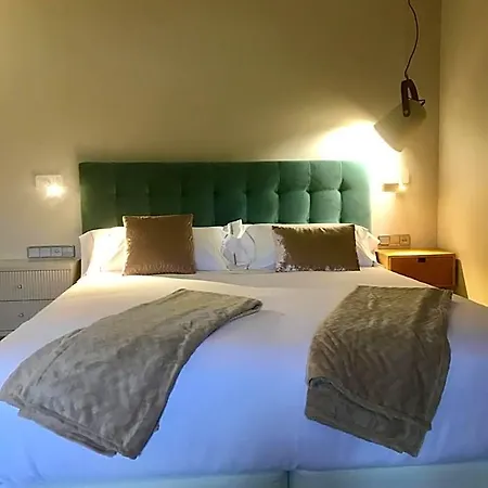 Pazo De Mendoza فندق 2*